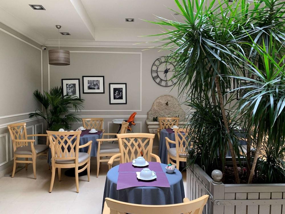 Hotel Central Saint Germain Paris Bagian luar foto
