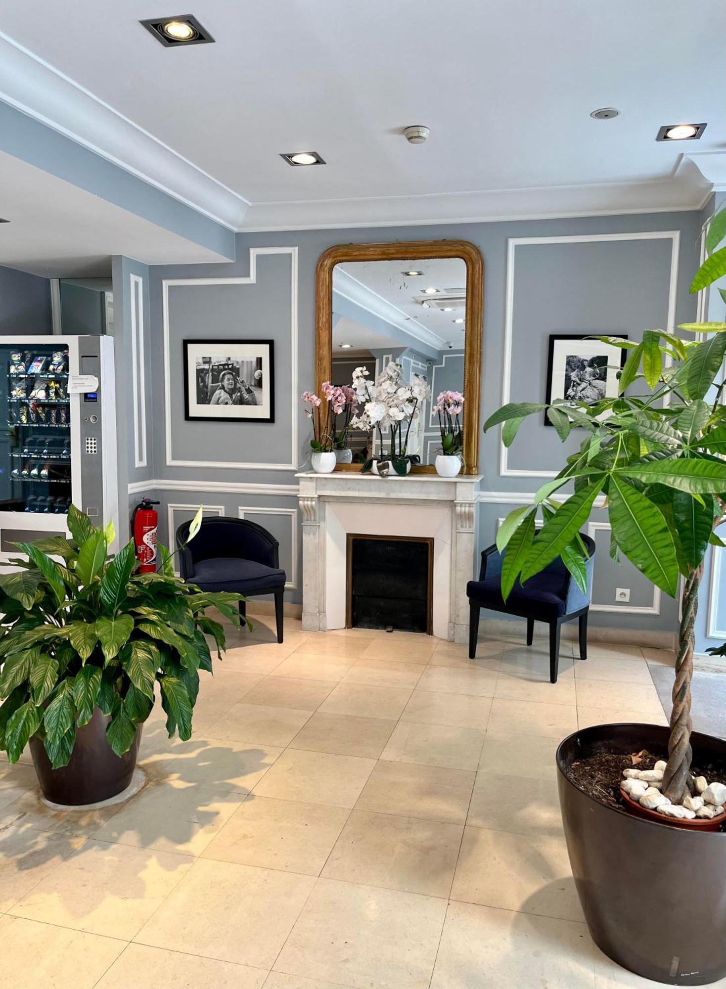 Hotel Central Saint Germain Paris Bagian luar foto