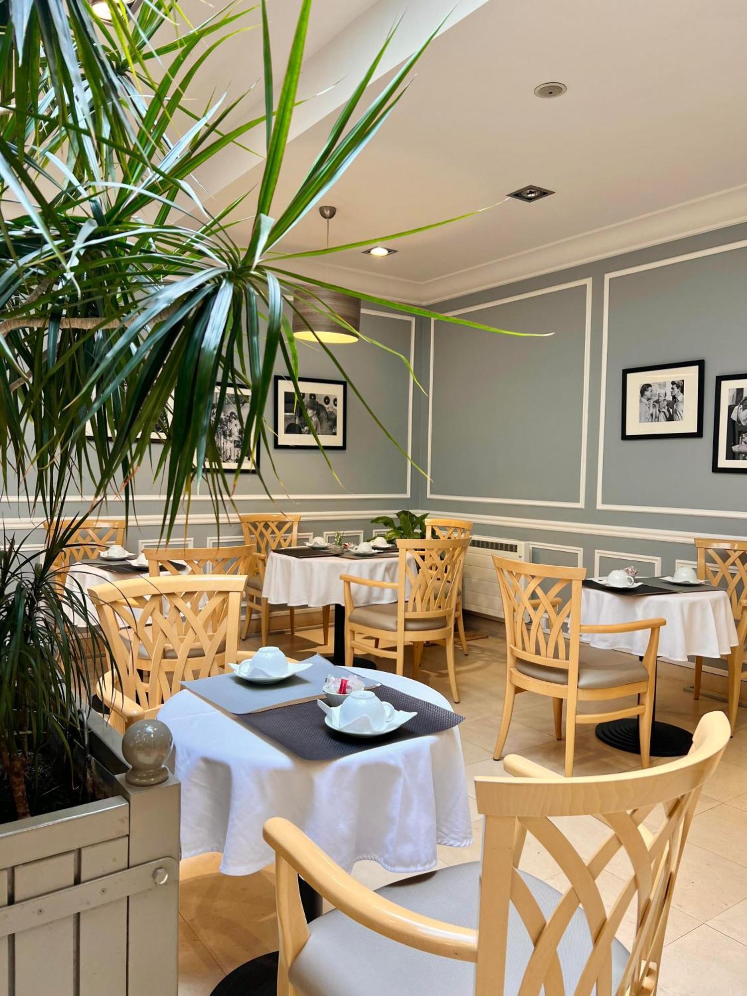Hotel Central Saint Germain Paris Bagian luar foto