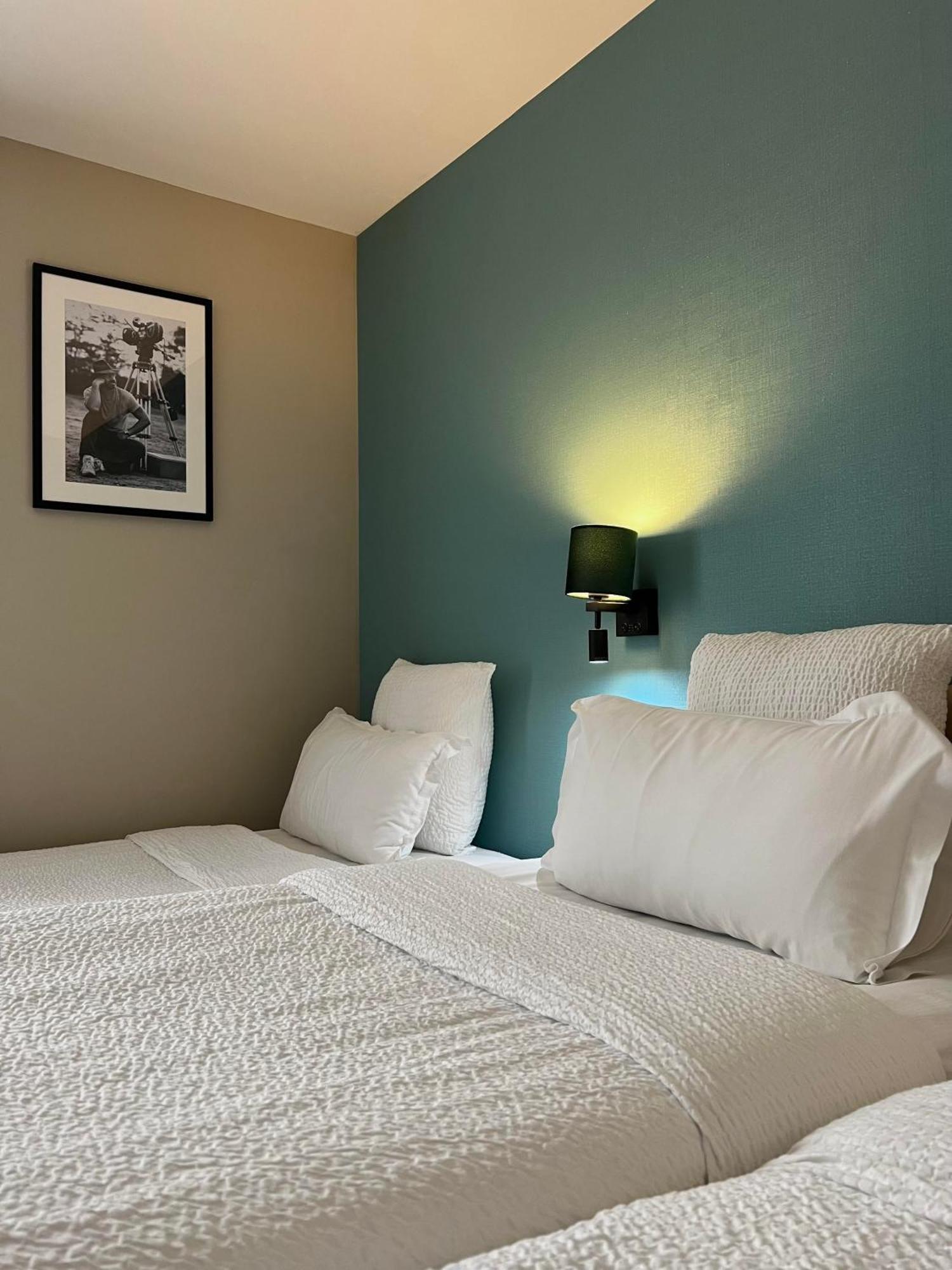 Hotel Central Saint Germain Paris Bagian luar foto