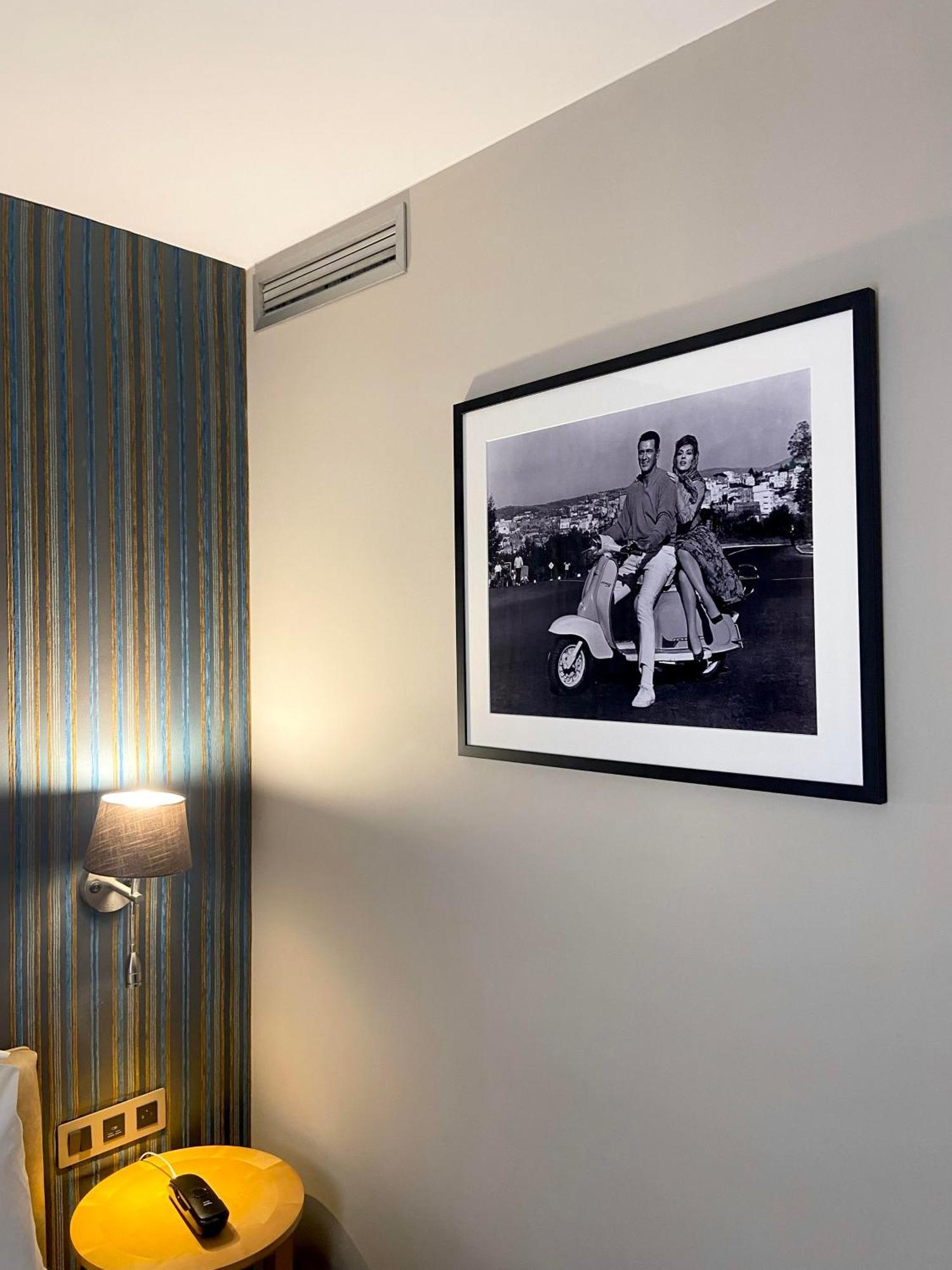 Hotel Central Saint Germain Paris Bagian luar foto