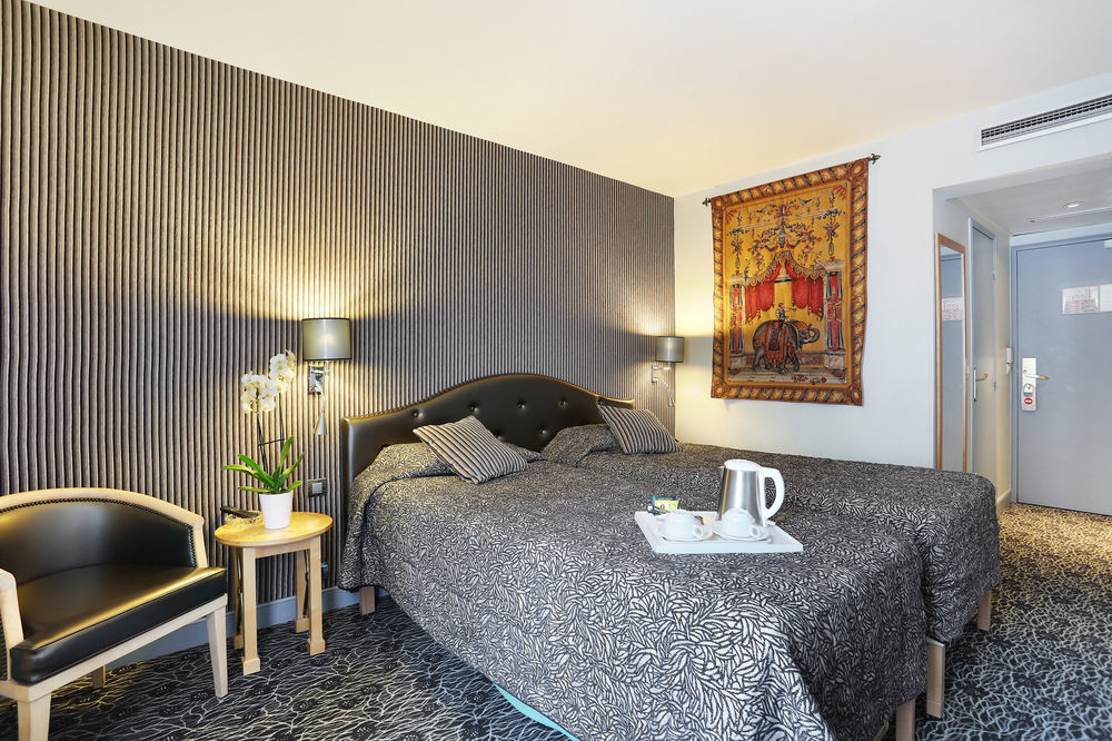 Hotel Central Saint Germain Paris Bagian luar foto